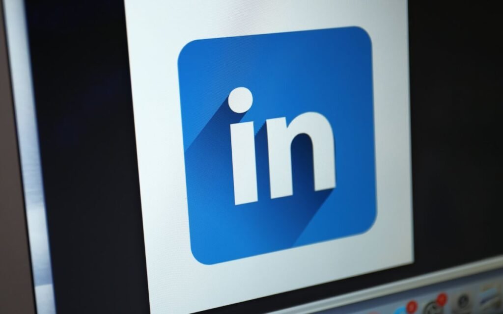 How to get your LinkedIn Profile noticed by recruiters